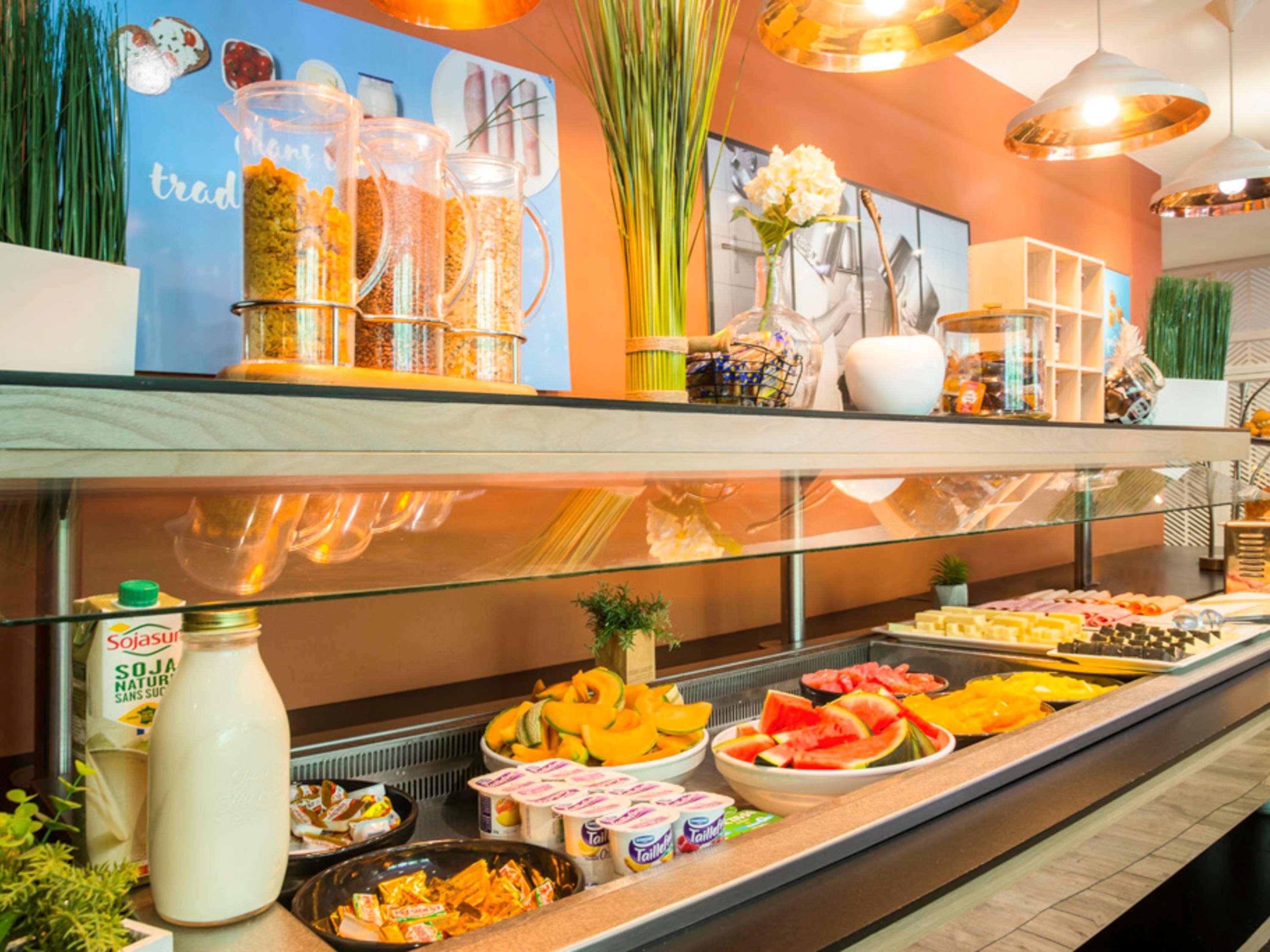 Hotel Novotel Centre Prado Velodrome 4*